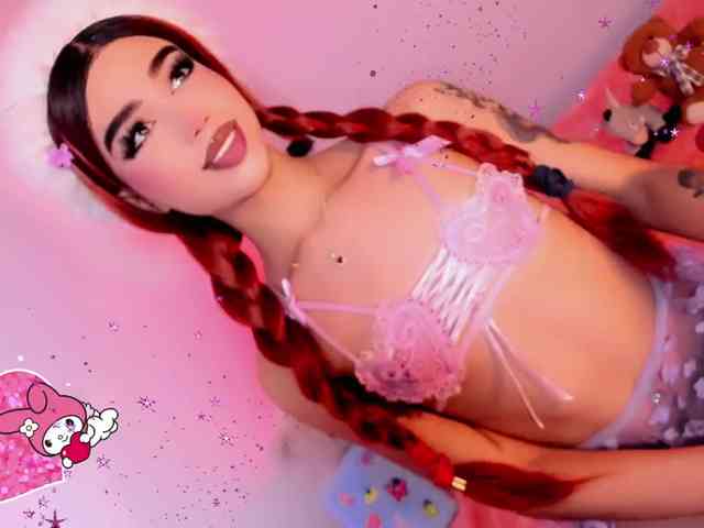 Sarahh-Sophia