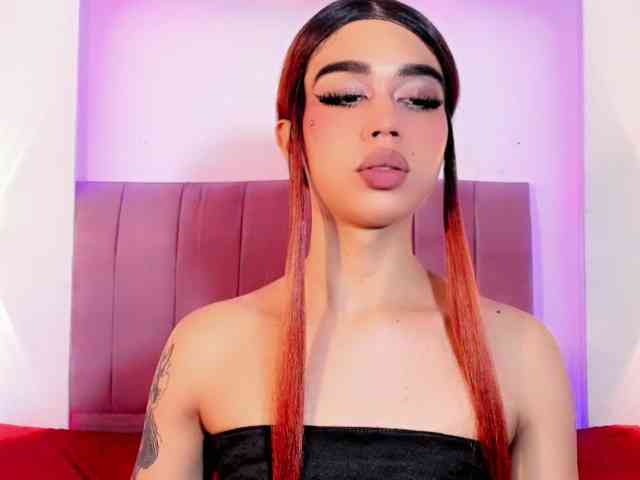 Sarahh-Sophia