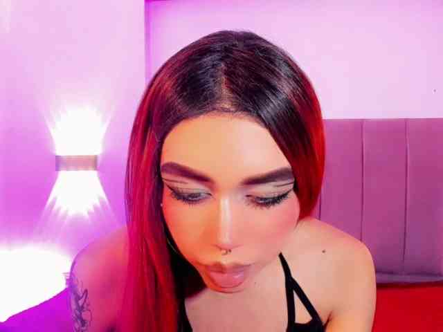 Sarahh-Sophia