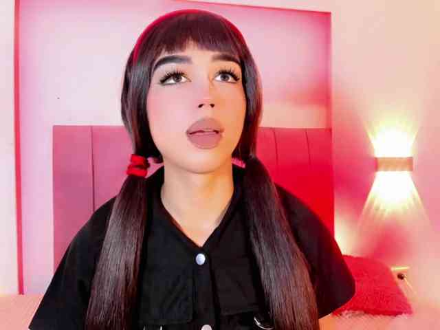 Sarahh-Sophia Live Webcam on BongaCams