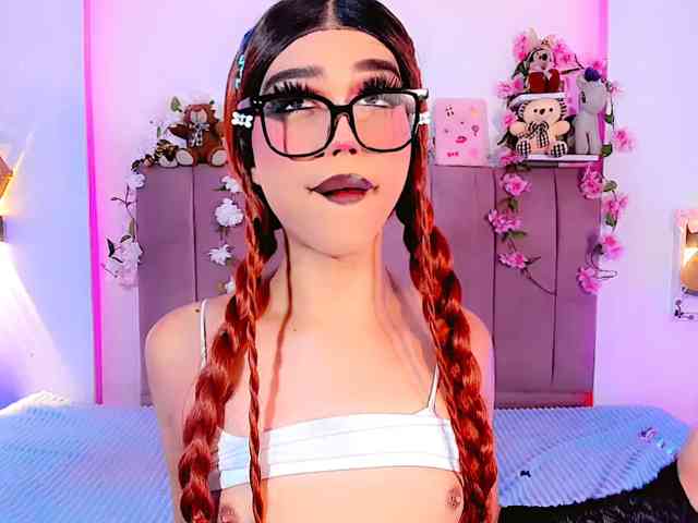 Sarahh-Sophia