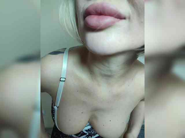 DianaBeautyX webcam