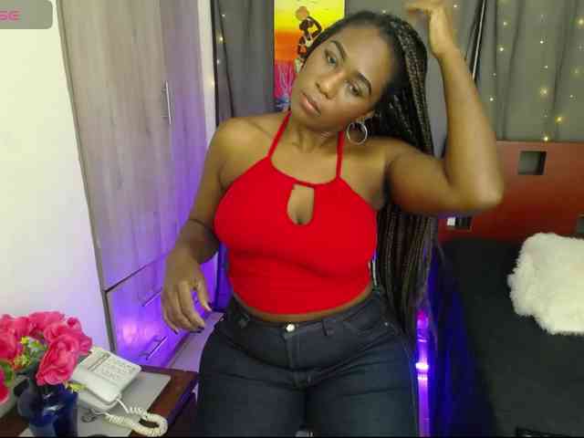 moniquelamor webcam
