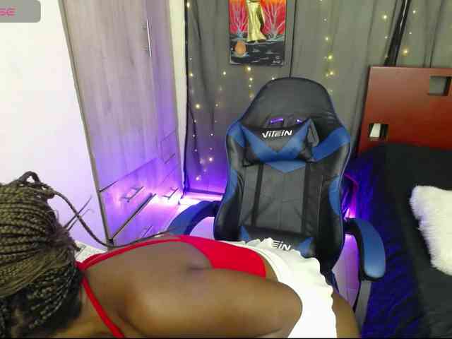 moniquelamor webcam