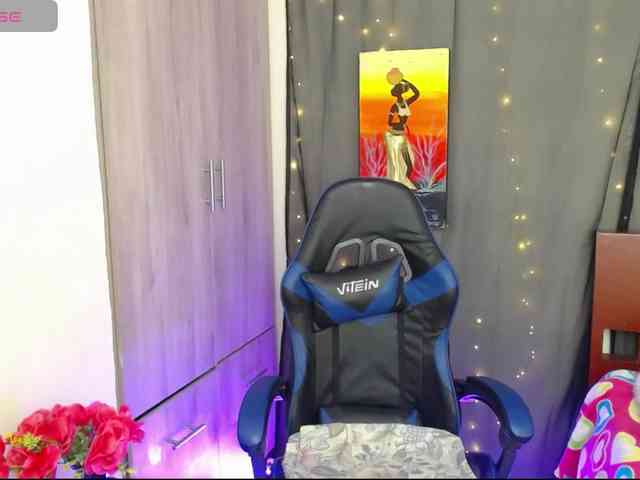 moniquelamor webcam