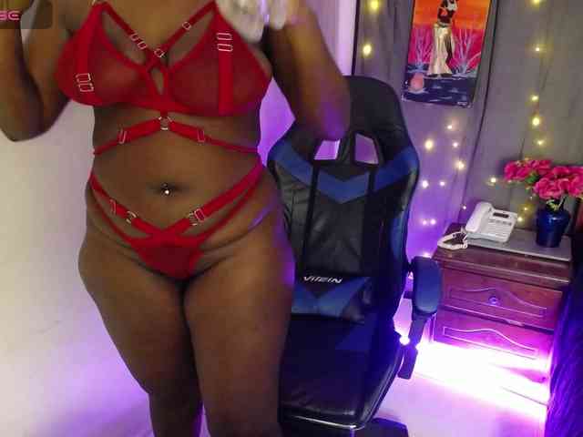 moniquelamor webcam