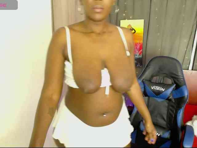 moniquelamor webcam