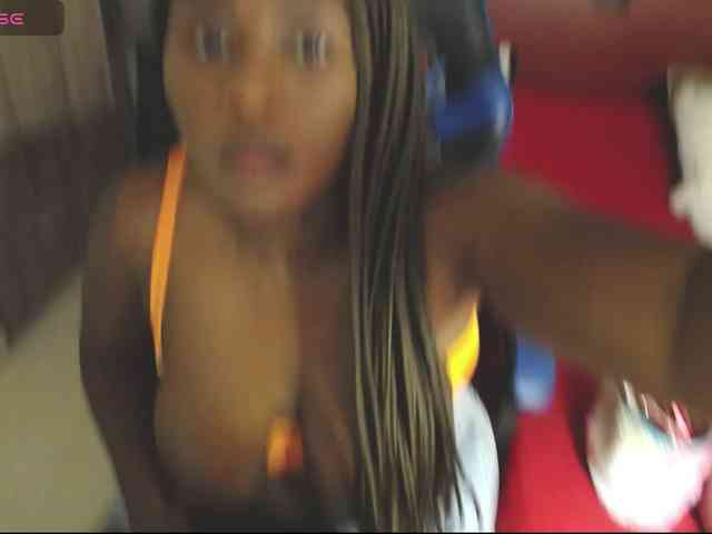 moniquelamor webcam