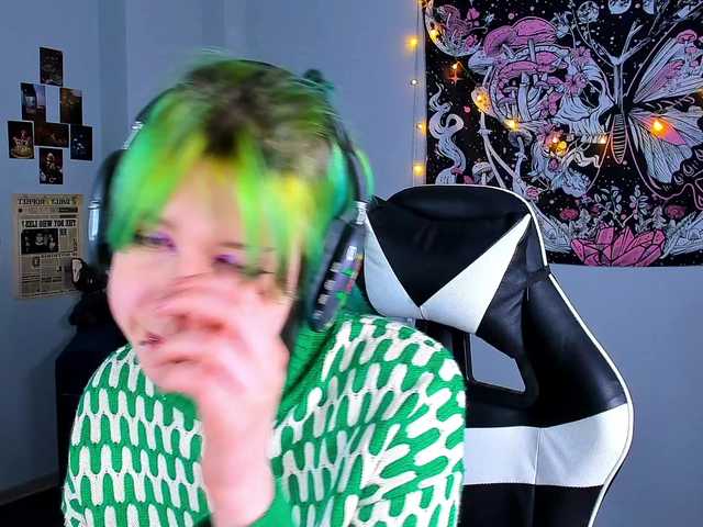 CarolineRichter's BongaCams show and profile