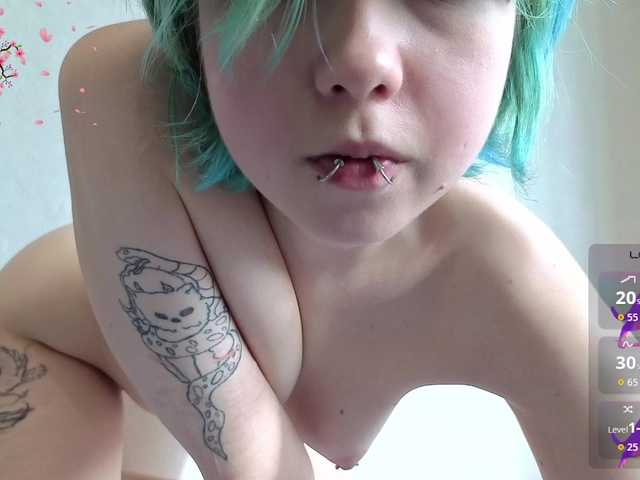 CarolineRichter live cam on BongaCams