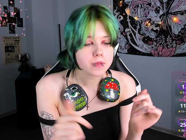 CarolineRichter's BongaCams show and profile