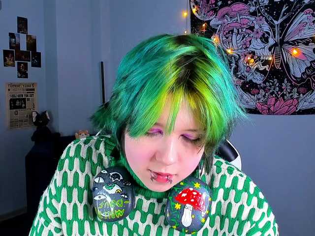 CarolineRichter's BongaCams show and profile