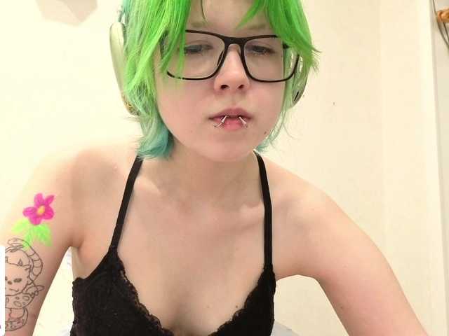 CarolineRichter live cam on BongaCams