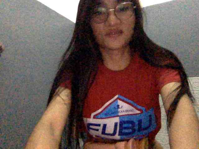 urasiancassandra Live Webcam on BongaCams