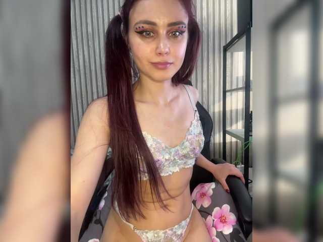 CRISTALLXXX live webcam show