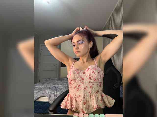 NikkyVibe webcam