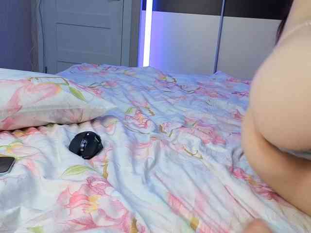 NikkyVibe webcam