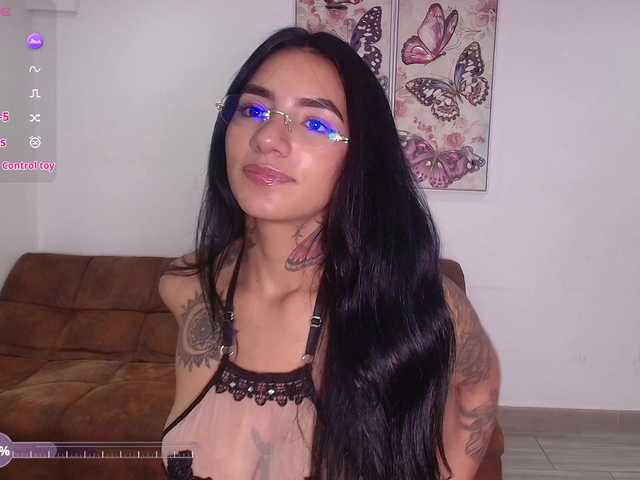 dolcebella1 live cam on BongaCams
