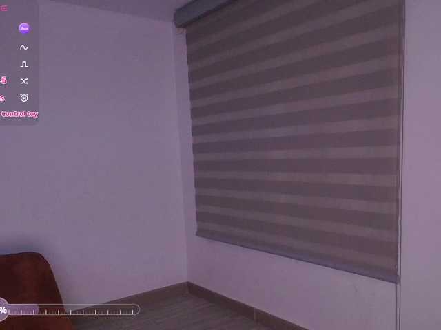 dolcebella1 live cam on BongaCams