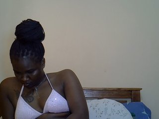 Prettyliz30's Live Webcam