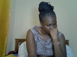 Prettyliz30's Live Webcam