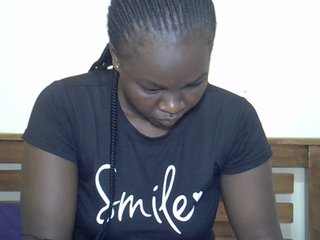 Prettyliz30's Live Webcam
