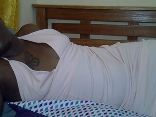 Prettyliz30's Live Webcam