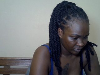 Prettyliz30's Live Webcam