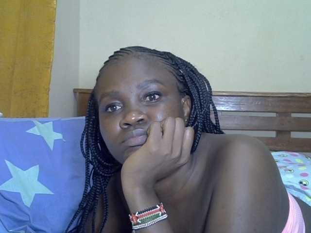 Prettyliz30 live cam on BongaCams
