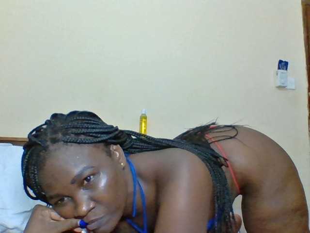Prettyliz30 live cam preview