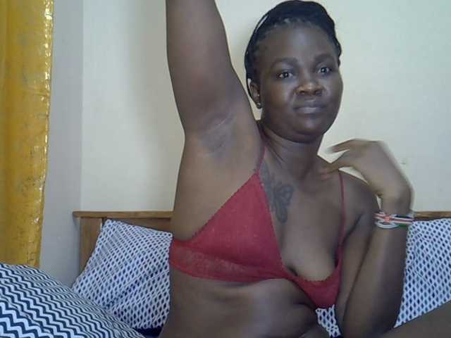 Prettyliz30 live cam on BongaCams