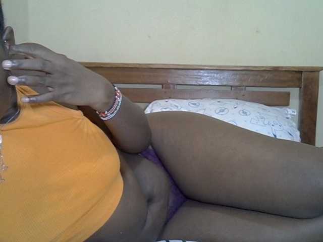Prettyliz30 live cam on BongaCams