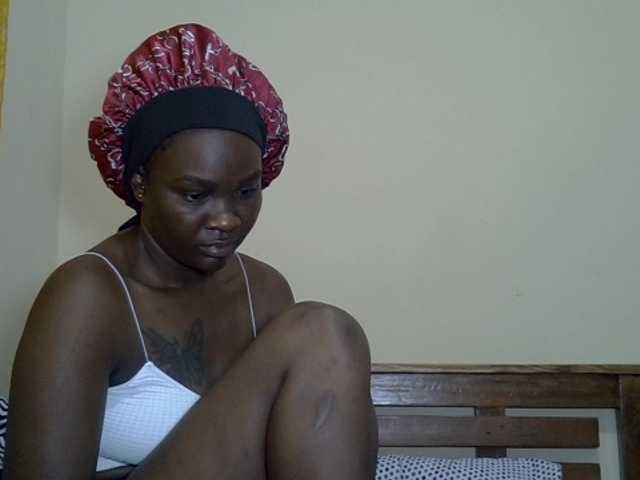 Prettyliz30 live cam on BongaCams