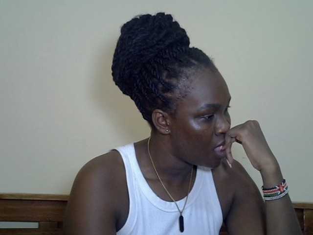 Prettyliz30 live cam on BongaCams