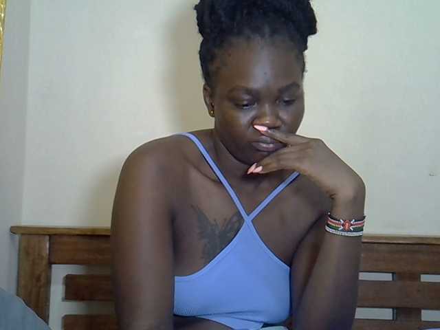 Prettyliz30 live cam on BongaCams
