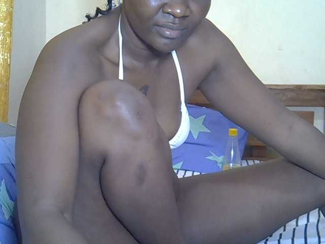 Prettyliz30 live cam on BongaCams