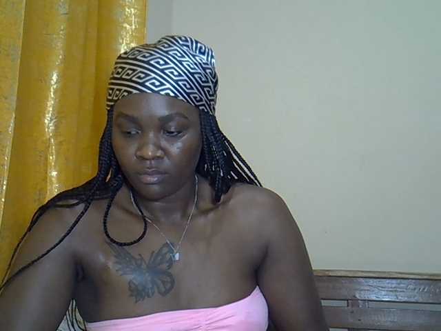 Prettyliz30 live cam on BongaCams