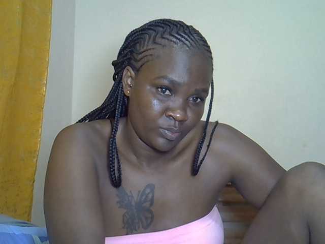 Prettyliz30 live cam on BongaCams