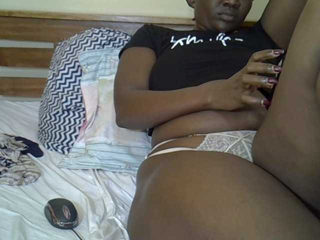 Prettyliz30's BongaCams show and profile