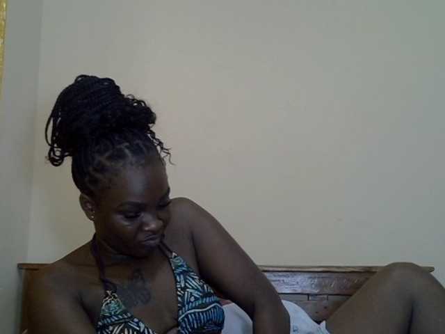 Prettyliz30 live cam on BongaCams