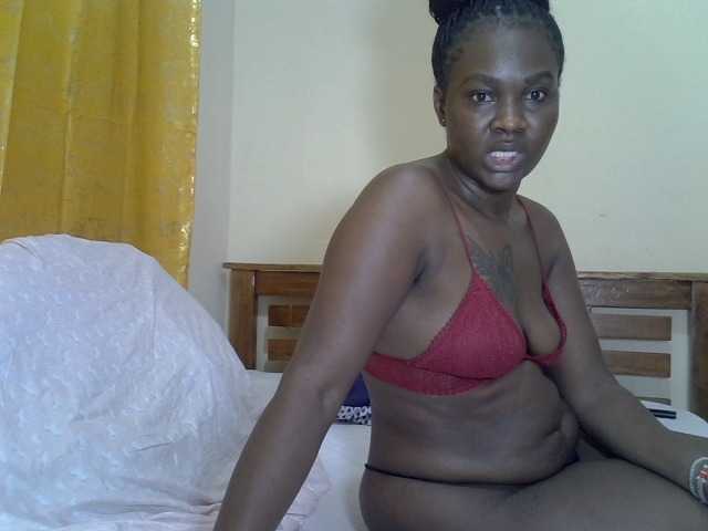 Prettyliz30 live cam on BongaCams