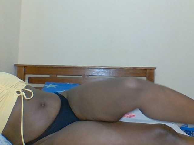 Prettyliz30 live cam on BongaCams