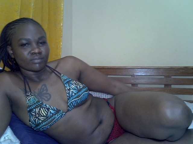 Prettyliz30 live cam on BongaCams