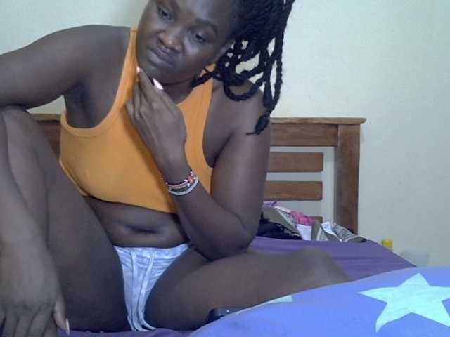 Prettyliz30 live cam on BongaCams