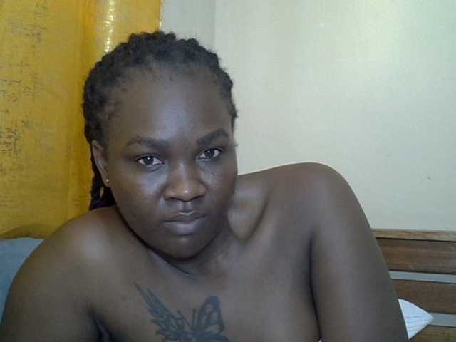 Prettyliz30 live cam on BongaCams