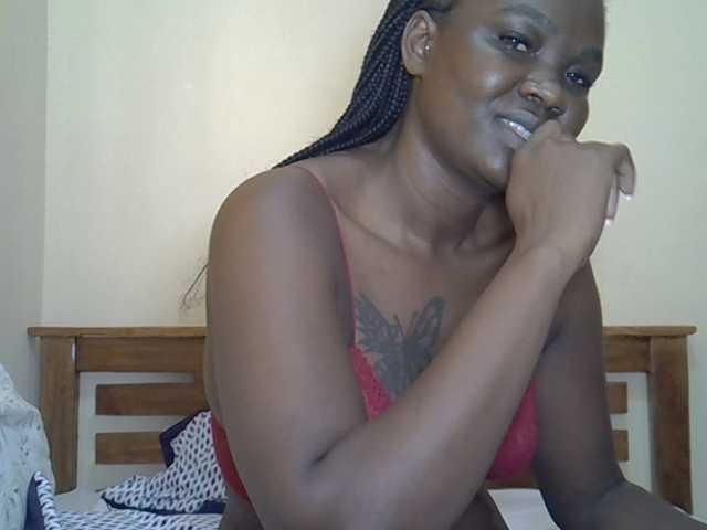 Prettyliz30 live cam on BongaCams