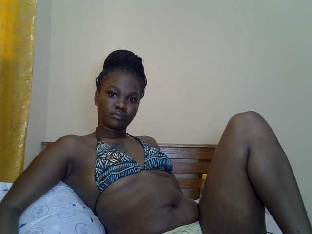 Prettyliz30 live cam on BongaCams