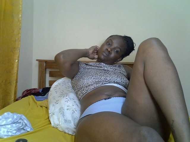 Prettyliz30 live cam on BongaCams