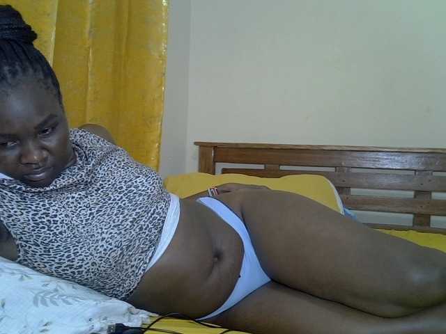 Prettyliz30 live cam on BongaCams