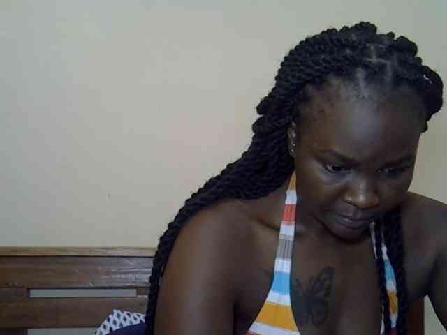 Prettyliz30 webcam